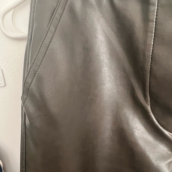 Wilfred Faux Leather Cargo Pants - Picture 6 of 7